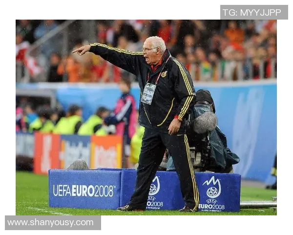 欧洲足球明星对比赛表现的独特见解与评价语言分析